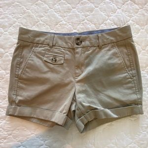 Banana Republic Khaki City Chino 4”Shorts Size 00